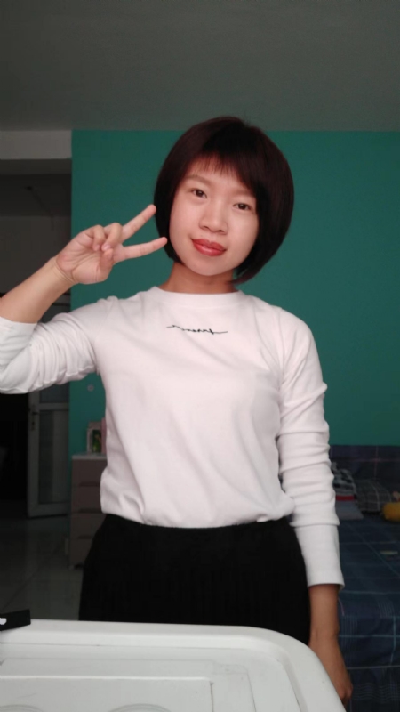 向日葵的第一张照片--太仓中老年相亲网